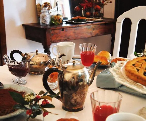 ベッド・アンド・ブレックファスト La Pupazza *